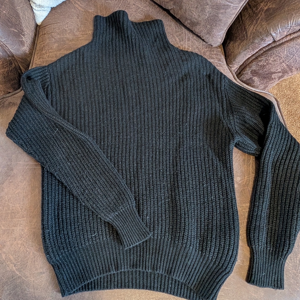 Wilfred Montpellier Sweater